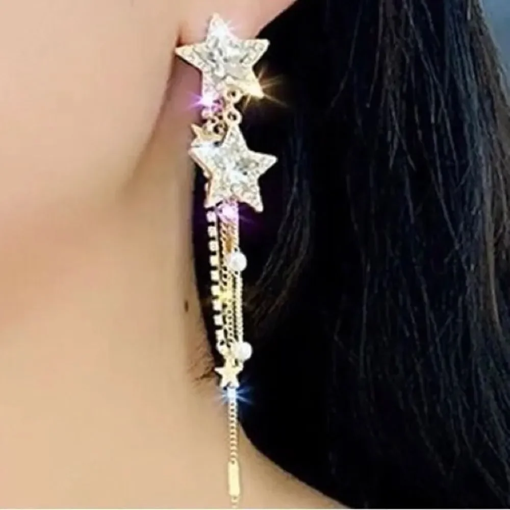 ✨ New stunning & unique sparkling celestial dangle earrings ✨